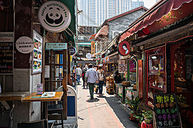 五月丁香六月,春意盎然，荷塘月色