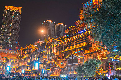 惩罚校花扒开 打屁股,校园惩罚游戏，智慧挑战成长