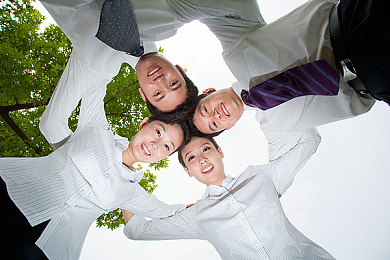 免费黄色软件安装,奇幻世界寻宝藏，免费游戏引狂潮-5