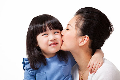 儿媳周莹回乡扫墓,游戏界领军人物回乡扫墓，感恩家乡与家人-5